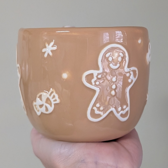 Festive Gingerbread Man Mug with Candy Cane Handle, Hand Painted 🎨 - Picture 2 of 5